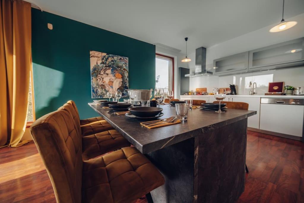 Design 3bd Cooking Area In Architect Apartment Prag